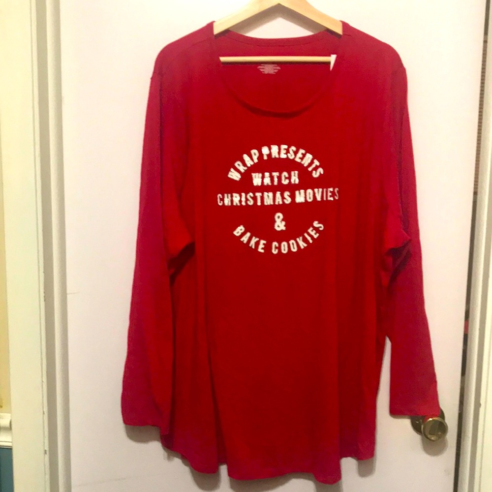 NWT red, long sleeved Christmas t-shirt. Size 26/28. So cute and cozy.